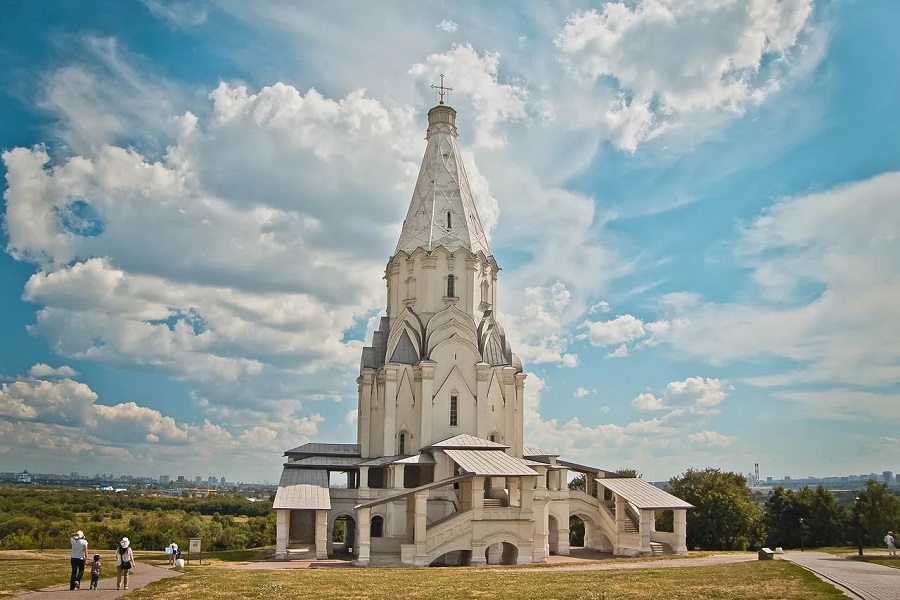 Церковь-Вознесения-в-Коломенском_004